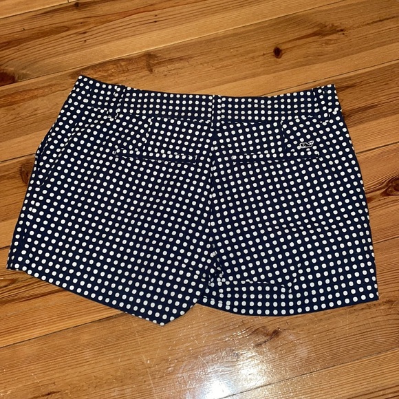 Vineyard Vines navy shorts with white polka dots - Picture 4 of 7